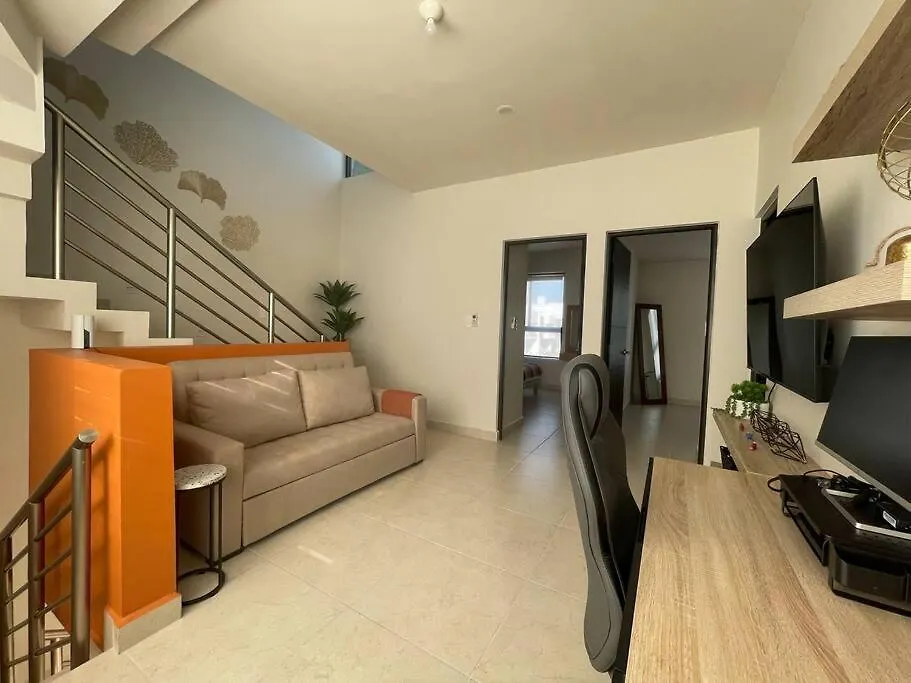 Hermosa Casa De 3 Pisos En Condominio De Lujo Playa Del Carmen